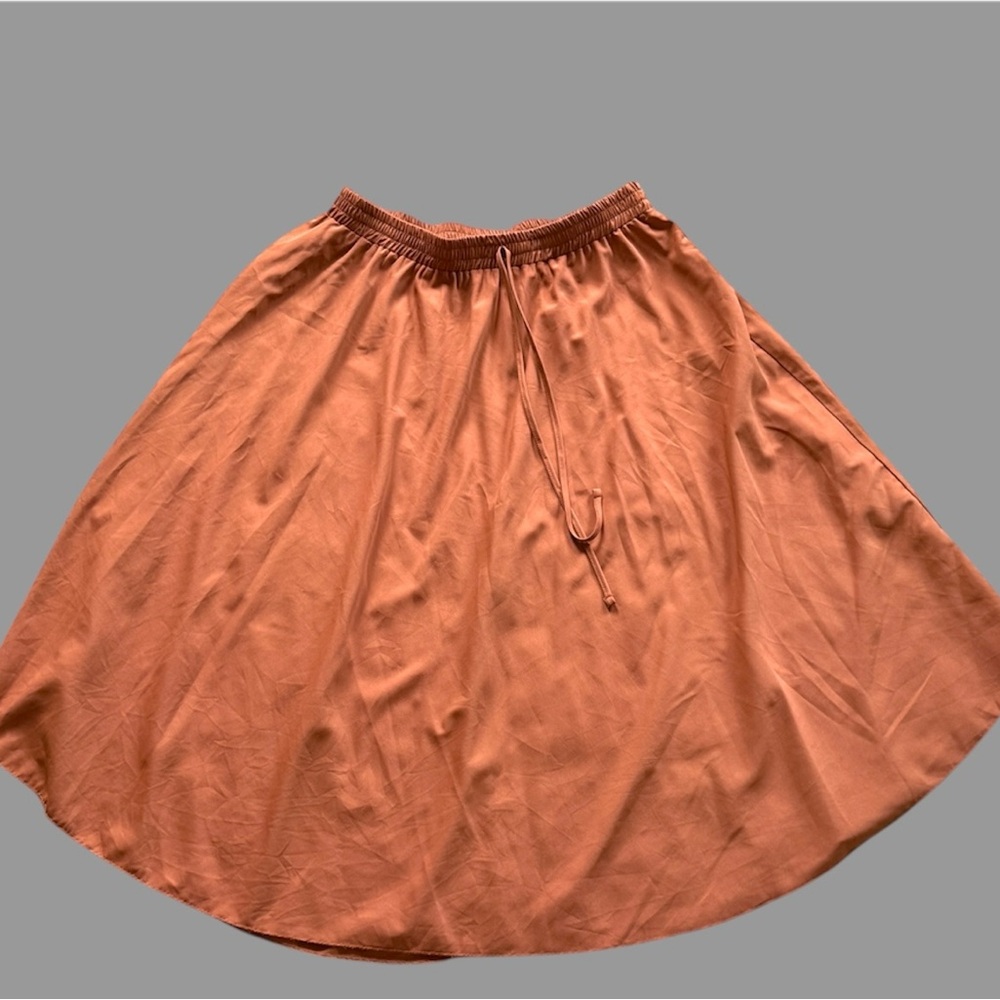 Elegant Teakwood Women's Skirt